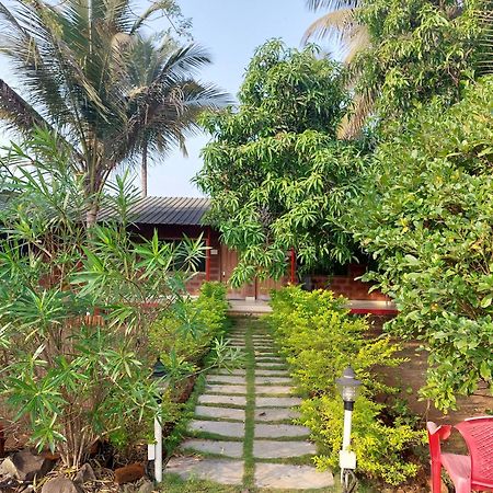 Prajakta Rest House Alībāg Habitación foto