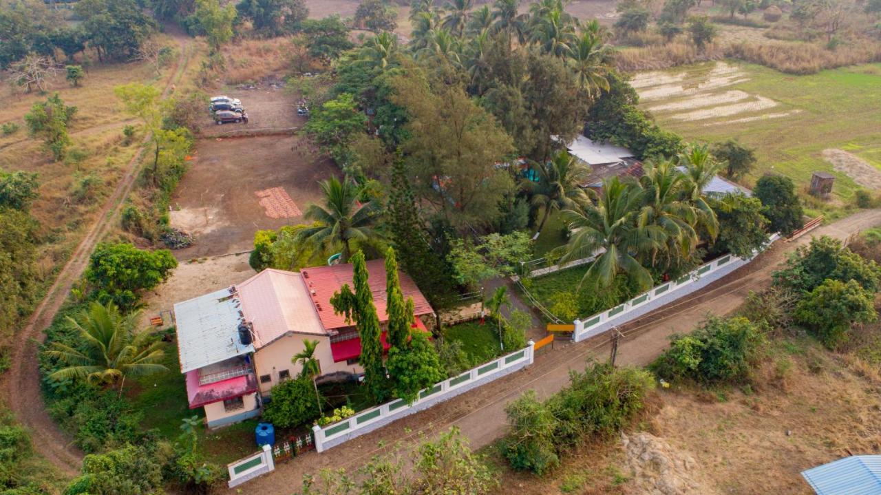 Prajakta Rest House Alībāg Exterior foto