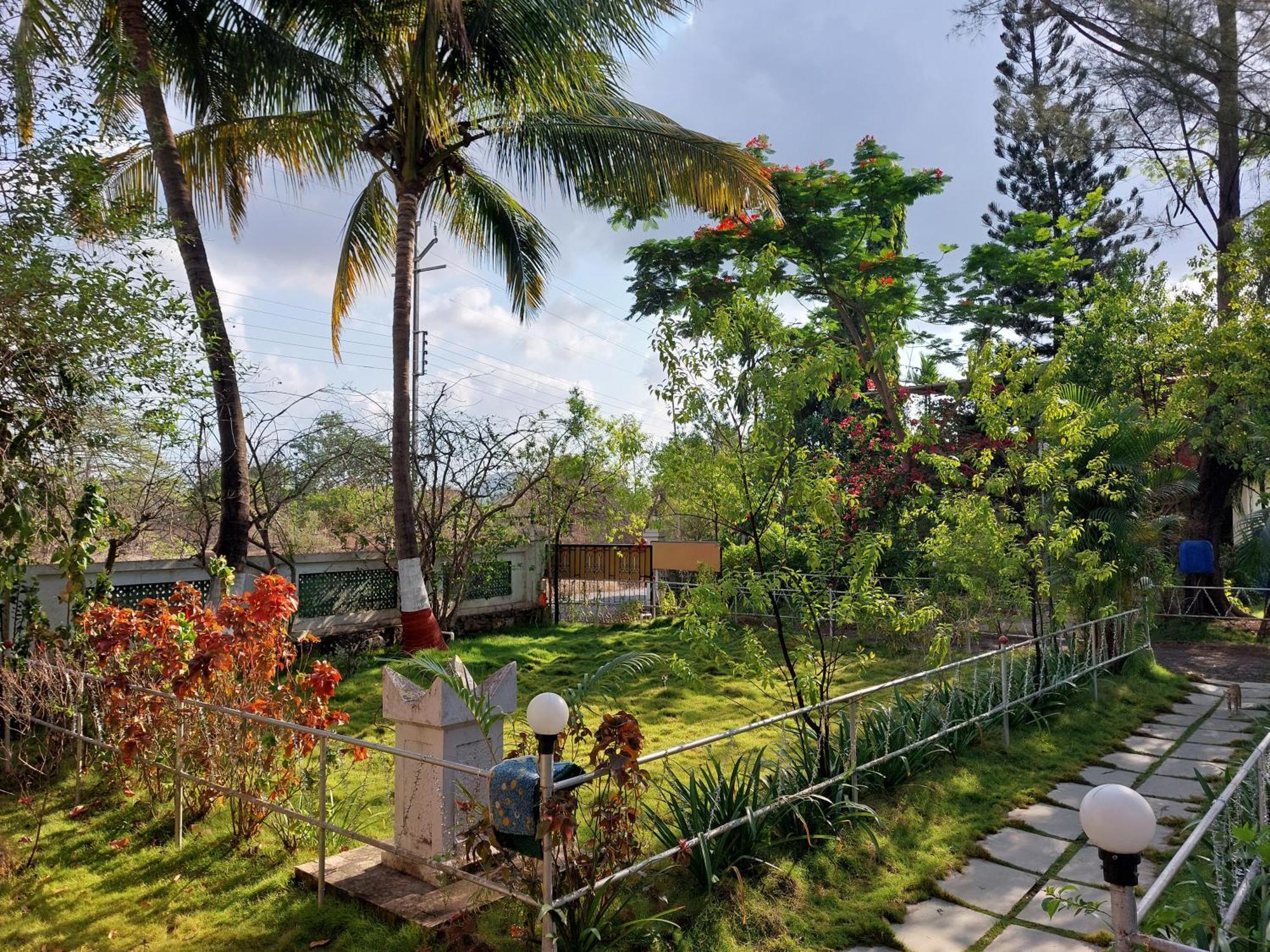 Prajakta Rest House Alībāg Habitación foto